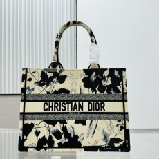 Christian Dior Shopping Bags